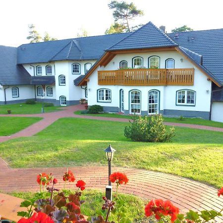 Landhaus Mueritzgarten Hotel Garni Röbel Εξωτερικό φωτογραφία
