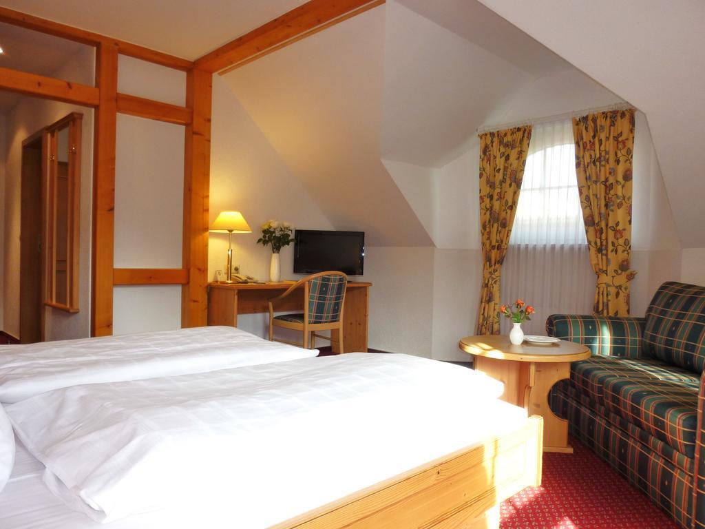 Landhaus Mueritzgarten Hotel Garni Röbel Δωμάτιο φωτογραφία