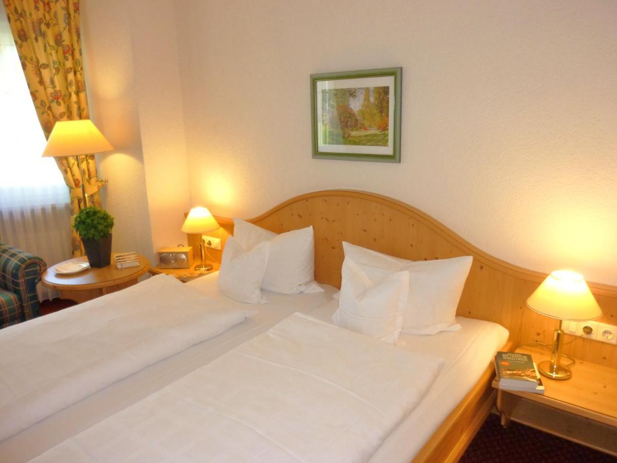 Landhaus Mueritzgarten Hotel Garni Röbel Εξωτερικό φωτογραφία